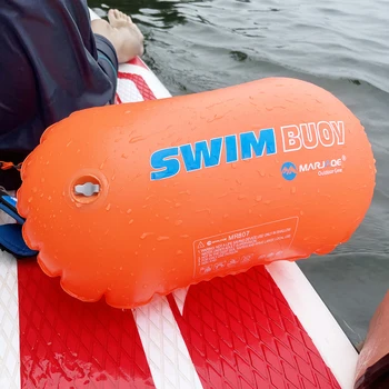 Нова вълна от плувен балон Сигналната въздушна възглавница Плувен шамандура теглене гаф по време на плуване на открито за плувци в открита вода и триатлетите