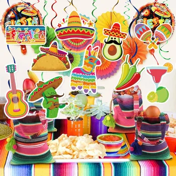 Подвесное украса във формата на спирала в Мексико, подпори за активна почивка, на 5 май, празник столове за спортни дейности 